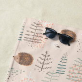 可愛いウッドランドヘッジホッグパターン ビーチタオル (インサイチュ)