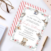 可愛いウッドランド森林動物のベビーガールシャワー 招待状