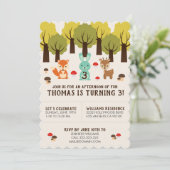 可愛いウッドランド森林動物の誕生日パーティー 招待状 (スタンド正面)