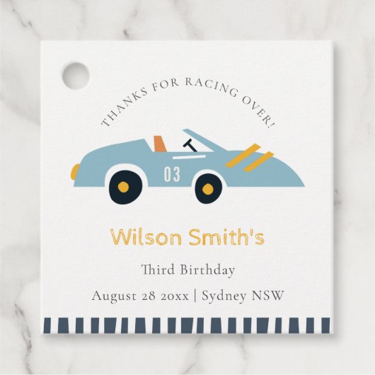 可愛いエレガントブルーレースカーキッズ任意の年齢誕生日 フェイバータグ (正面)