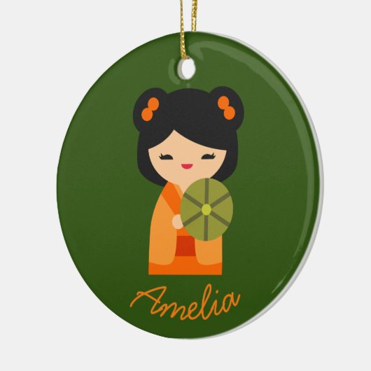 可愛いオレンジコケシ日本のの人形 セラミックオーナメント (左)