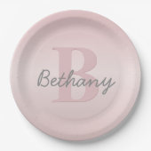 可愛いカスタマイズ可能なピンクのモノグラム&あなたの名前スクリプト ペーパープレート (正面)