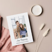 可愛いカップル私たちの最初の家の引越し発表 ポストカード