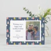 可愛いカラフルクリスマスツリーズ青カスタムい写真 シーズンカード (スタンド正面)