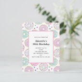 可愛いカラフルドーナツ型誕生日 インビテーションポストカード (スタンド正面)