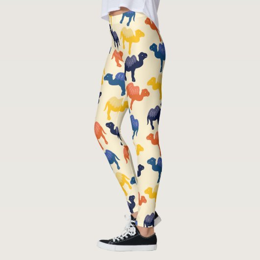 可愛いカラフル漫画のラクダ模様 レギンス (左)