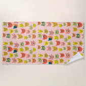 可愛いカラフル猫の柄がピンク ビーチタオル (正面)