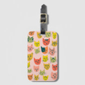 可愛いカラフル猫の柄がピンク ラゲッジタグ (正面縦)