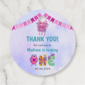 可愛いカラフル私たちの小さなモンスター誕生日パーティー フェイバータグ (裏面)