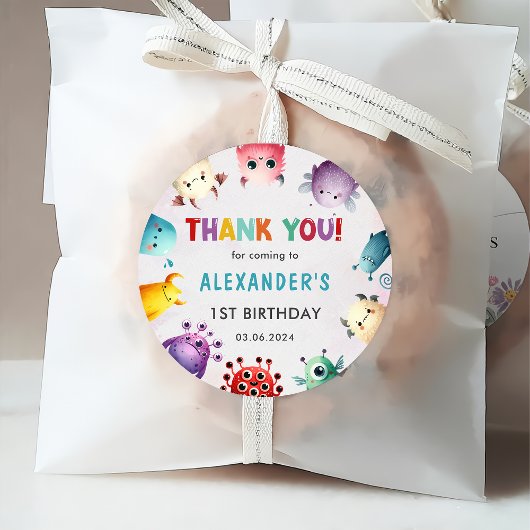 可愛いカラフル私たちの小さなモンスター誕生日パーティー フェイバータグ