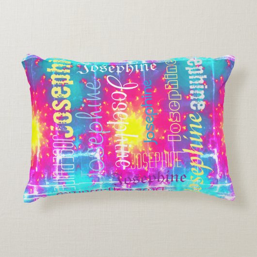 可愛いカラフル絞り染めBohoフェードパーソナライズ名 アクセントクッション (正面)