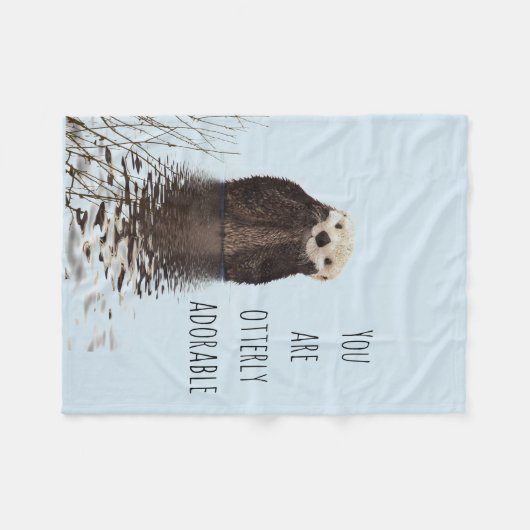 可愛いカワウソおもしろいで可愛らしいプリン フリースブランケット (正面(横))