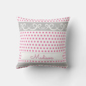 可愛いガーリーあなたの名前ピンク&グレーの渦巻き旋回&正方形 クッション (裏面)