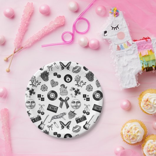 可愛いガーリー白黒の美的パターン ペーパープレート (パーティー)