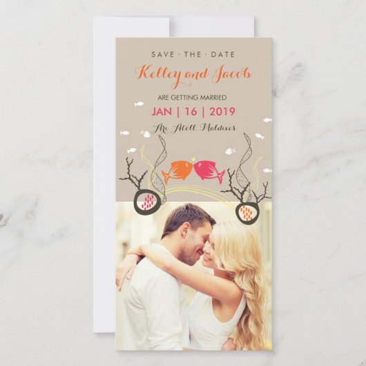 可愛いキスをする魚とサンゴ水中写真 セーブザデート (正面)