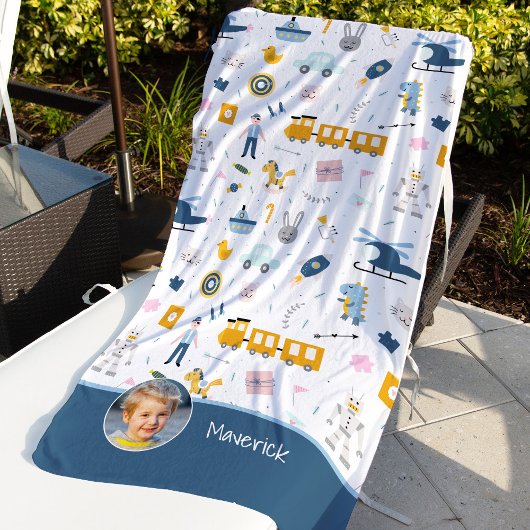 可愛いキッズパターン写真と名前ボーイブルー ビーチタオル