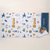 可愛いキッズパターン写真と名前ボーイブルー ビーチタオル (正面)