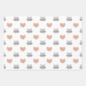 可愛いキツネとタヌキ柄。森林動物 ラッピングペーパーシート (正面3)