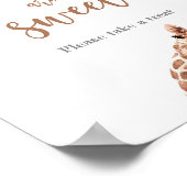 可愛いキリン赤ちゃんシャワーテーブルの看板 ポスター (角)