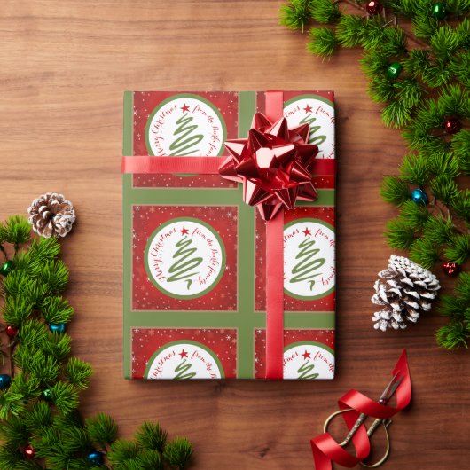 可愛いクリスマスツリーと赤い背景 ラッピングペーパー (クリスマスギフト)
