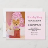 可愛いクリスマスドッグ写真とピンクボウ誕生日 招待状 (正面)