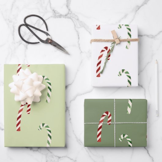 可愛いグリーンと赤キャンディーキャンセクリスマスホリデー ラッピングペーパーシート (正面)