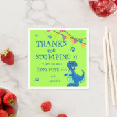 可愛いグリーンブルー恐竜をテーマにした誕生日パーティー スタンダードカクテルナプキン (インサイチュ)