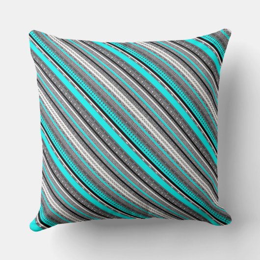 可愛いグレーアクアアステカ柄 クッション (裏面)