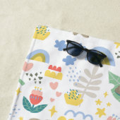 可愛いコアラ柄小さな女の子名付きピンク ビーチタオル (インサイチュ)