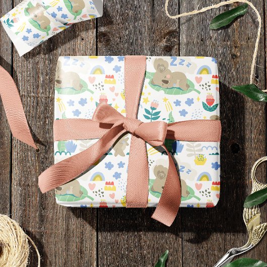 可愛いコアラ柄小さな女の子名付きピンク ラッピングペーパー