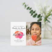 可愛いコーラルオレンジ、ピンクロースバルミツワー日付 招待状 (スタンド正面)