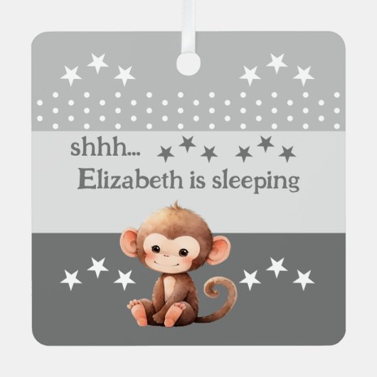 可愛いサルshhh追加の名前が眠っている灰色 メタルオーナメント (正面)