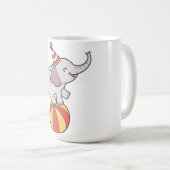 可愛いサーカス象オンボール – 誕生日パーティイリュウ コーヒーマグカップ (正面右)