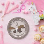 可愛いシェトランドポニーパーソナライズされたマンガの誕生日 ペーパープレート (パーティー)