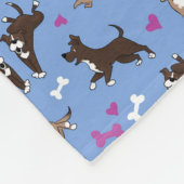 可愛いステッフィーの実験犬ホワイトボーンピンクのハートブルー フリースブランケット (角)