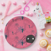 可愛いスパイダー&ラズベリーピンクのスパイダーウェブパターン(の模様が)ある ペーパープレート (パーティー)