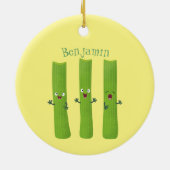 可愛いセロリにトリオ漫画の野菜を付ける セラミックオーナメント (裏面)