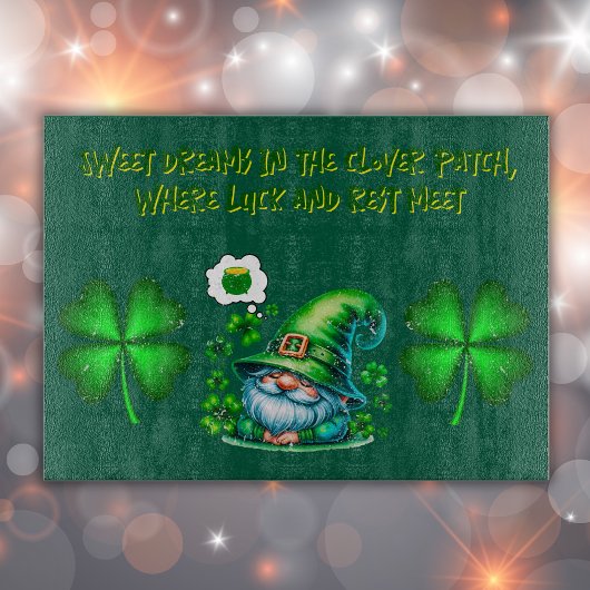 可愛いセントパトリックの格言ハンターグリーンに眠る | カッティングボード