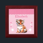 可愛いタイガーの星に名前ピンクのキープサケを追加 ギフトボックス<br><div class="desc">お子様用ギフトボックス。名前を付けてパーソナライズピンクと白の色の可愛い虎、水玉模様、星をフィーチャー。</div>