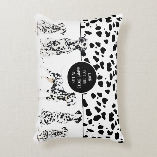可愛いダルマティア黒白ハッピースポット アクセントクッション (正面(垂直))