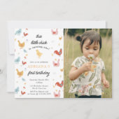 可愛いチキンヘンスチックガールファースト誕生日写真 招待状 (正面)