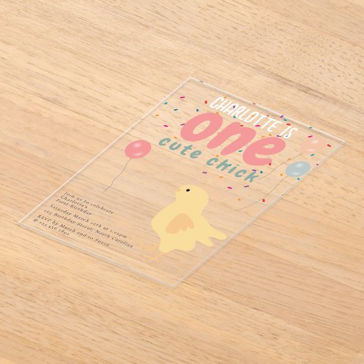 可愛いチキンヘンスチックガール最初の誕生日 アクリル招待状 (レイダウン)