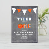 可愛いチョークボードバスケットボール1st誕生日 招待状 (スタンド正面)