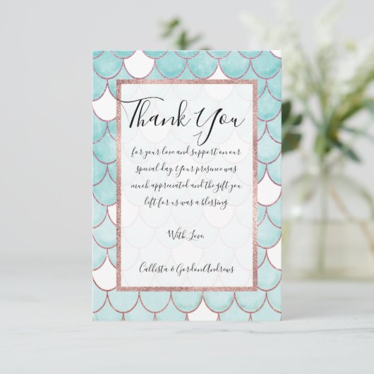 可愛いティール（緑がかった色）ピンクグリッターウォーターカラーマーメイドはかりで測 サンキューカード (スタンド正面)