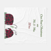 可愛いテントウムシとヤドリギ フリースブランケット (正面(横))