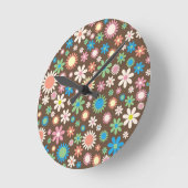 可愛いデイジー花柄 ラウンド壁時計 (傾斜)