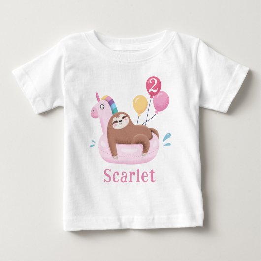 可愛いナマケモノとユニコーン誕生日Tシャツ ベビーTシャツ (正面)