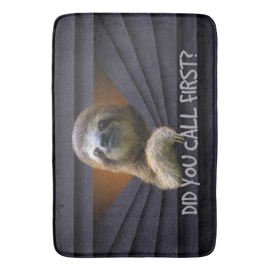 可愛いナマケモノはファースト・メタル・カーテンと呼んだおもしろい バスマット (正面縦)