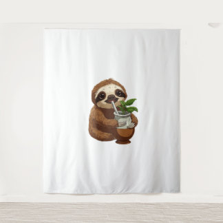 可愛いナマケモノ飲むエルバメイト – かわいいかわいいA タペストリー