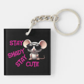 可愛いネズミを残して日陰 キーホルダー (裏面)